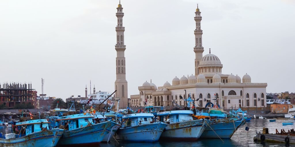Hurghada City Tour: El Mina Mosque, Coptic Church, Fish Market & Marina – photo 2