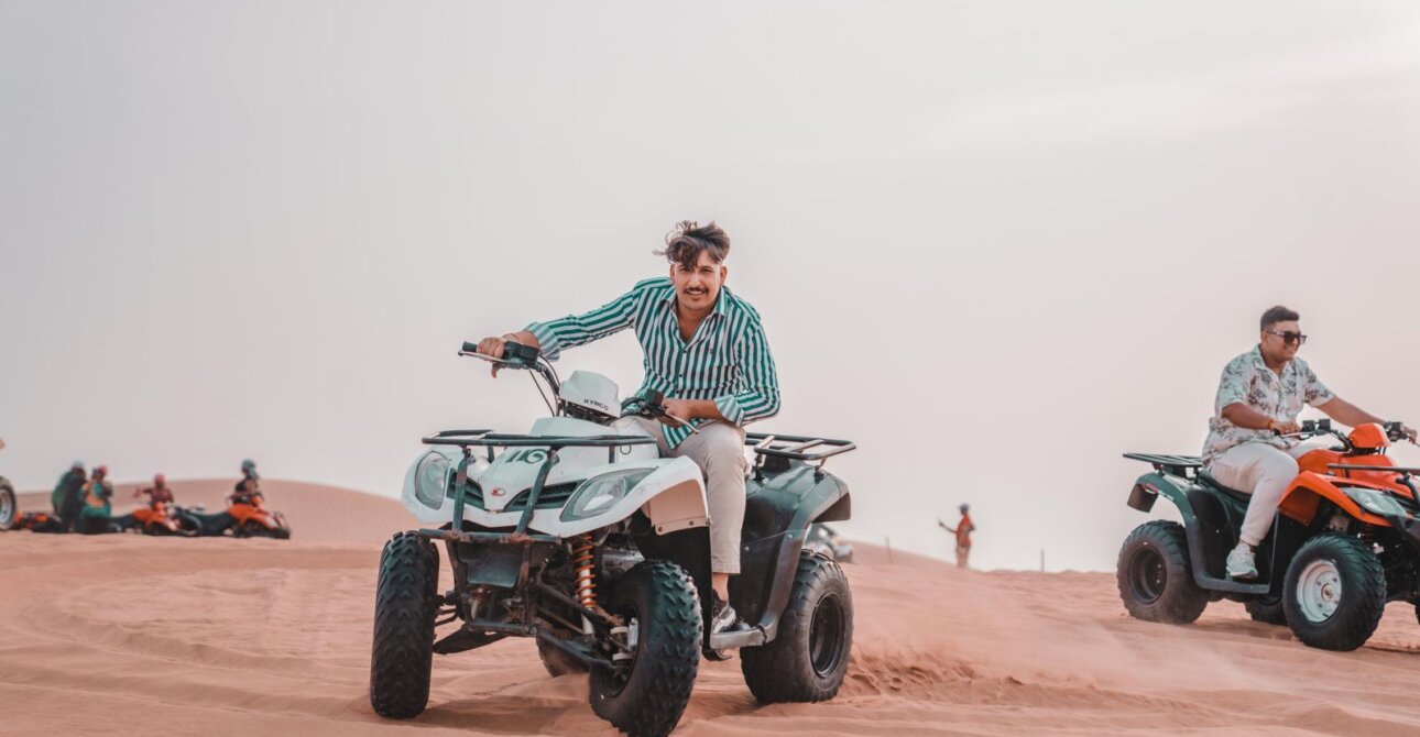 Safari désert Hurghada : quad, buggy, jeep et soirée bédouine, prix et conseils (2026)